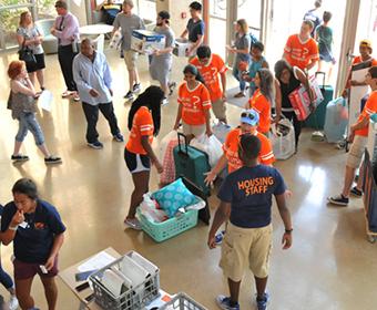 UTSA students move into residence halls Aug. 18-19