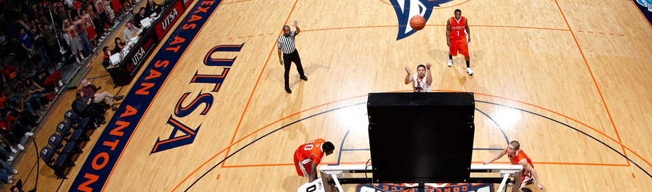 UTSA basketball game image