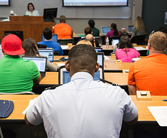 President Eighmy offers support for UTSA military community this Veterans Day