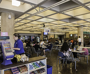 UTSA Year in Review, No. 10: New dining venues bring customization and value to UTSA
