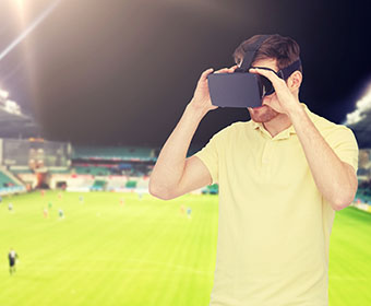 UTSA researcher studies VR use by sports fans