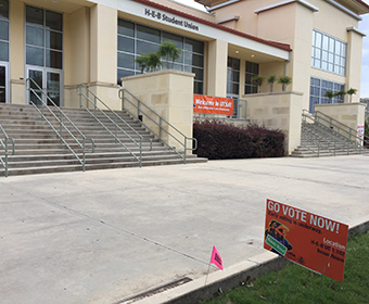 Vote early in the midterm election at the UTSA Main Campus