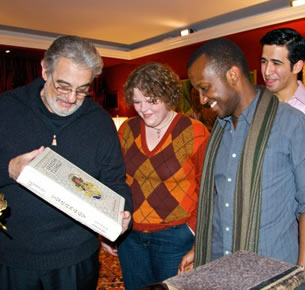 Placido Domingo and opera students