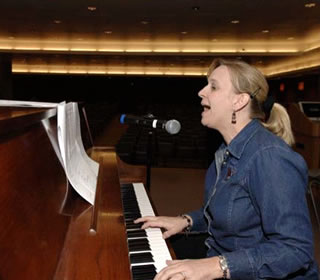 Lisa Blazer