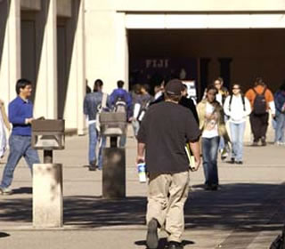 1604 Campus walkway