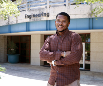 Meet a Roadrunner: Jereel Cooper overcame dyslexia to pursue engineering degree