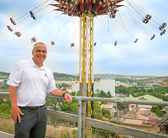 Proud UTSA alumnus is a longtime member of the Six Flags family.