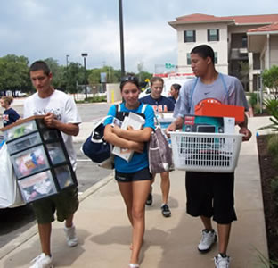students move in