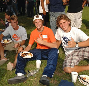 students at picnic