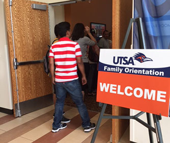 UTSA Family Orientation offers parents the keys to success