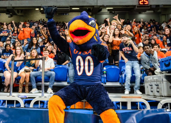 Traditions | UTSA | The University of Texas at San Antonio