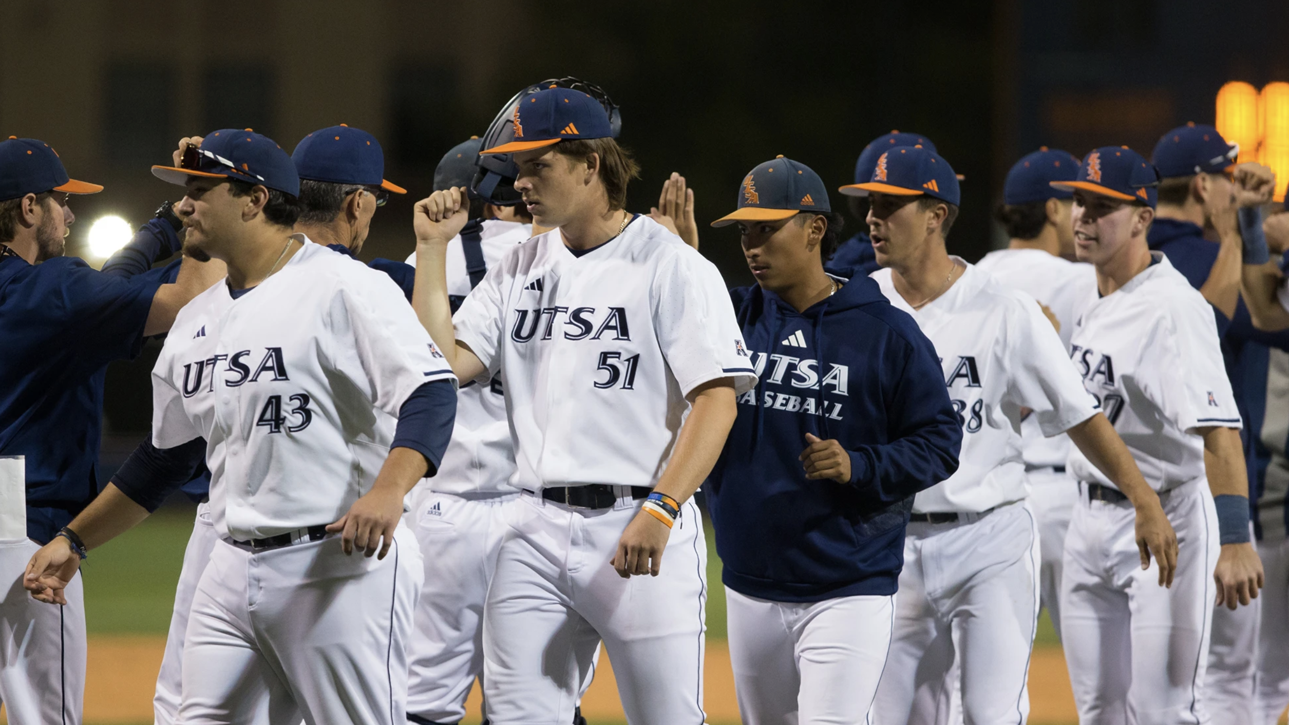 'Runners Baseball Game