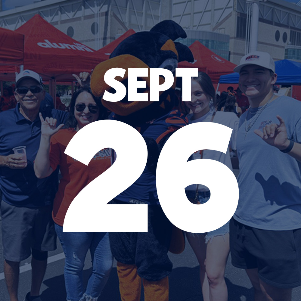 UTSA Fans with Rowdy at Tailgate