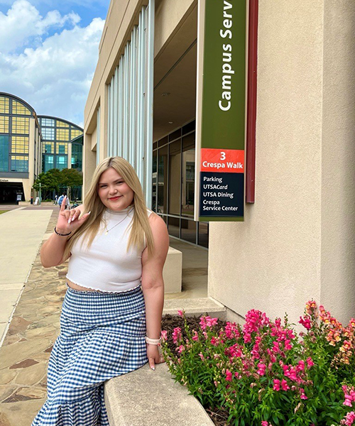 Campus Services graduate Jacquelyn Gomez