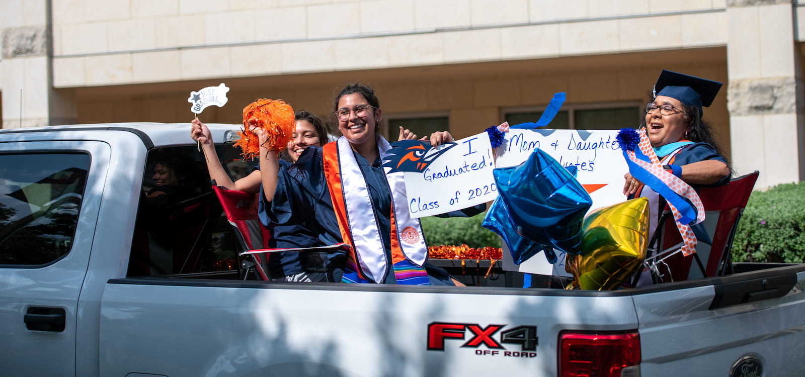 Mother and daughter at commencement drive