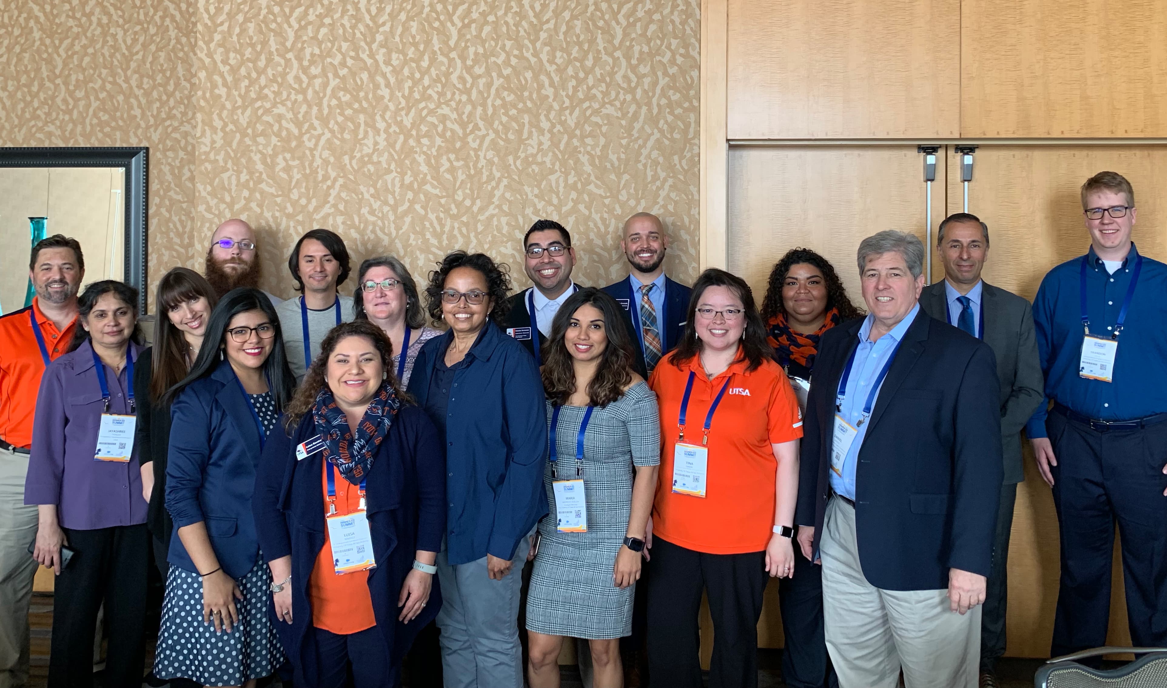 GroupPhoto_Summit2019sm.jpg