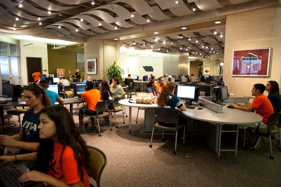 Students studying at computer lab