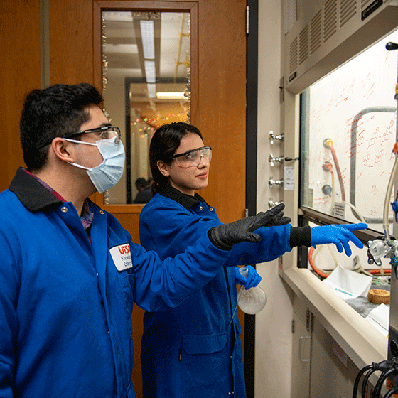 UTSA Students doing research