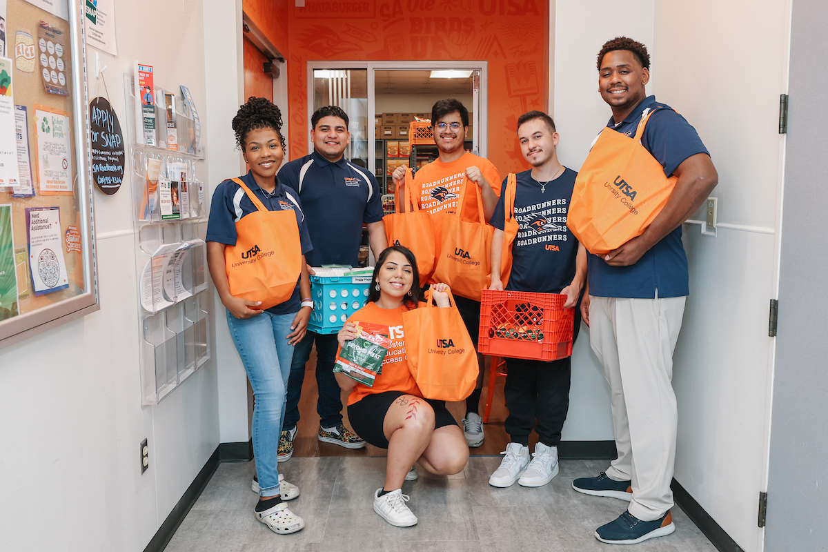 Students outside the UT San Antonio food pantry