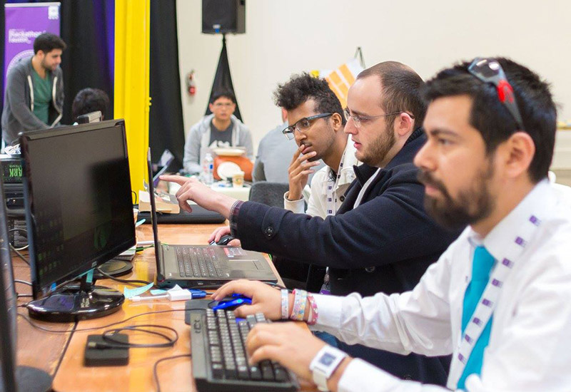 UTSA students gain valuable experience at Hackathon