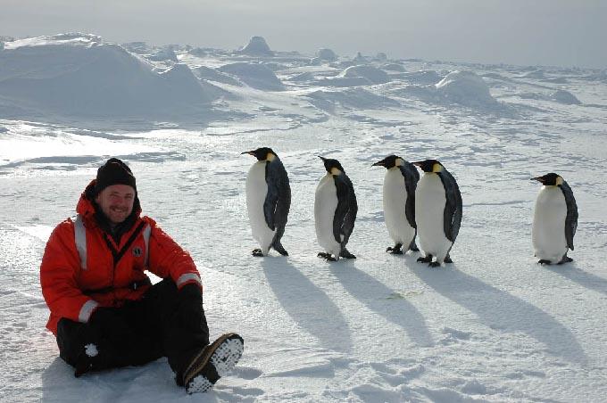 glenn-and-penguins.JPG