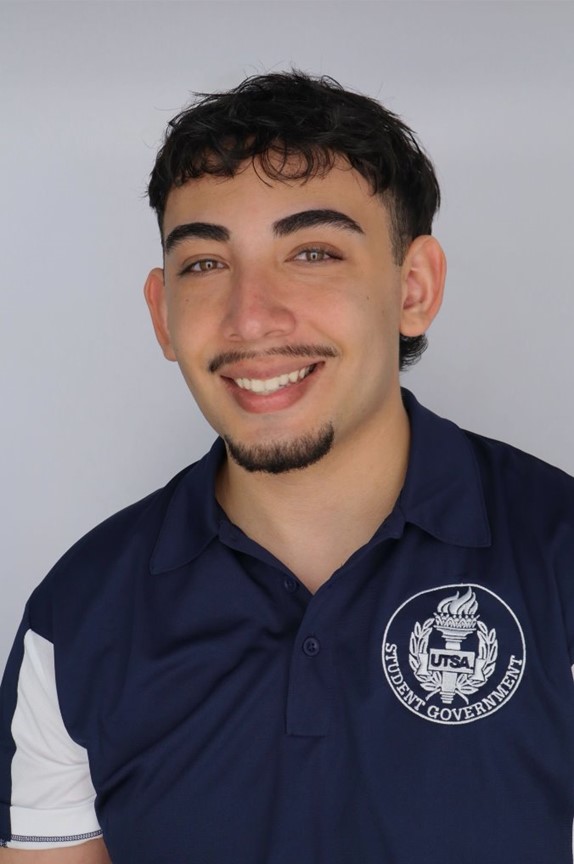 Mario Vento professional head shot photo with a grey background