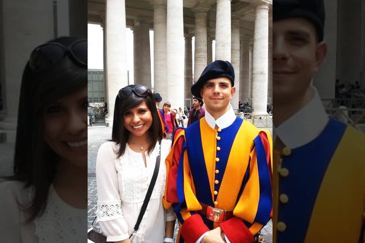 Salma Gomez '16 grabs a snapshot moment with one of the Swiss Guards, the protection force of Vatican City.