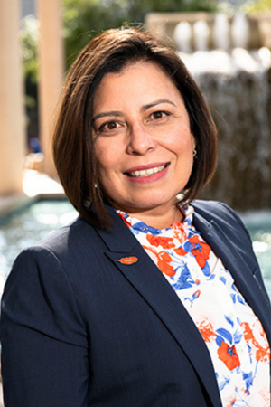 Headshot of Veronica Salazar