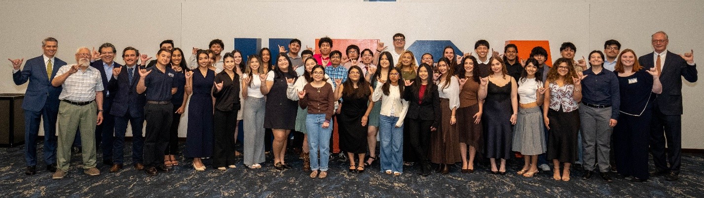 UTSA López Scholars group photo