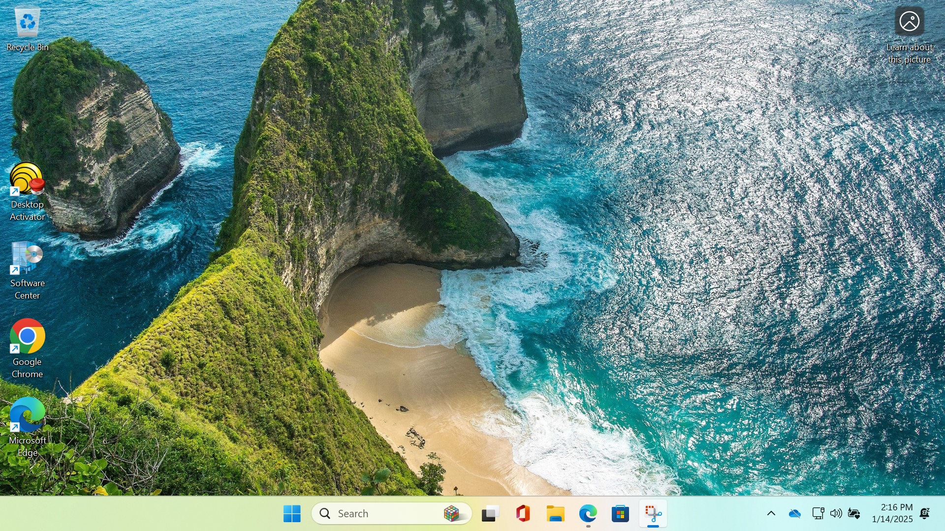 Screenshot of a default Windows 11 home screen on a UTSA-issued device.