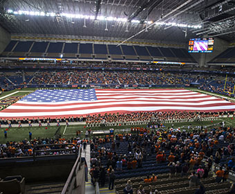 Roadrunners honor active duty and veterans during Military Appreciation Game