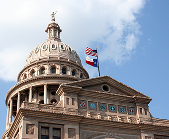 UTSA students learn about Texas politics from former state senator  