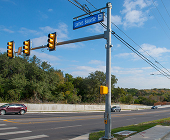 Completed road project makes commute to UTSA easier and safer