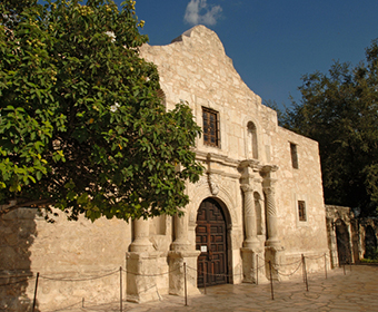 Center for Archaeological Research (CAR) shares Alamo artifacts with community    