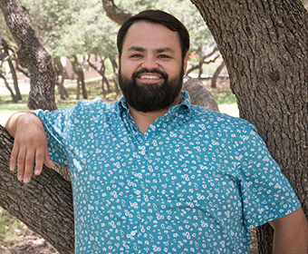 Meet a Roadrunner: Julian Chavez ’15 is helping to protect the monarch butterfly
