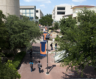 Four UTSA faculty honored with 2017 Regents' Outstanding Teaching Award