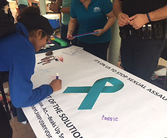 Roadrunners take a stand against sexual violence at It’s on Us Call to Action Day
