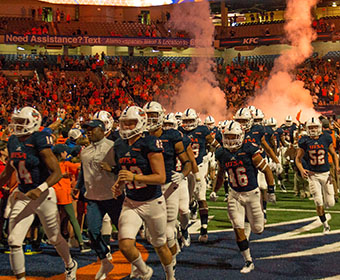 Roadrunner Football to honor seniors, battle FAU in home finale