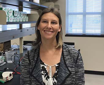 UTSA neuroscientist earns award to lift quality of life for cancer patients