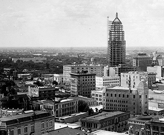 New UTSA exhibit tells the San Antonio story through photographs