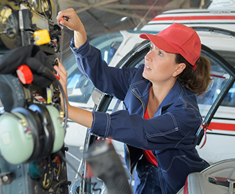 UTSA College of Engineering soars with new aerospace engineering certificate