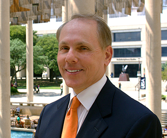 UTSA College of Liberal and Fine Arts dean Dan Gelo to retire 