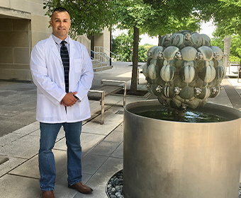 UTSA sends first grad of Pathway to Health Profession program to medical school 