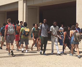 New tradition begins for UTSA's 50th anniversary: Spring Roadrunner Days