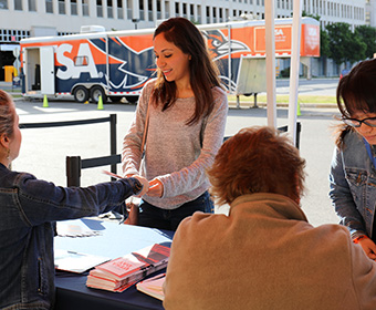 Future Roadrunners learn about college life during UTSA Day and road shows 