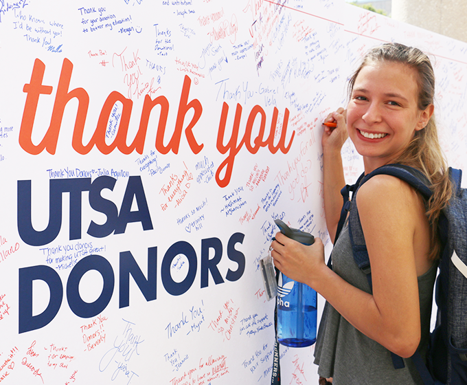 Help celebrate Giving Tuesday with UTSA