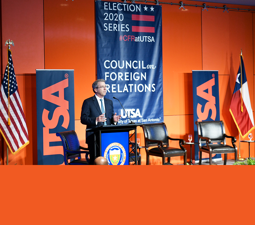 cUT System Chancellor James B. Milliken welcomes the packed house to UTSA.