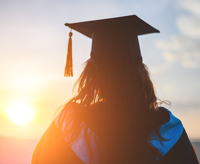 Traditions help UTSA graduates stand out at Commencement