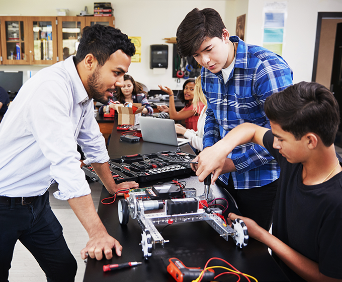Researchers to help diversify STEM with program for Hispanic educators