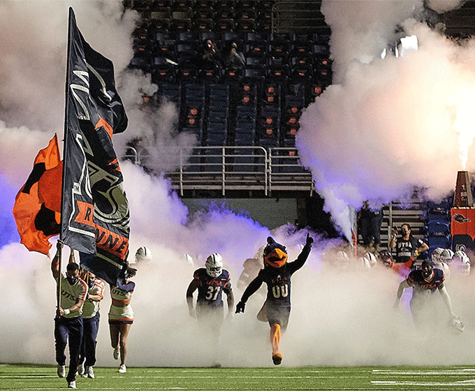 UTSA Football to honor integral Roadrunners in fourth-quarter celebrations